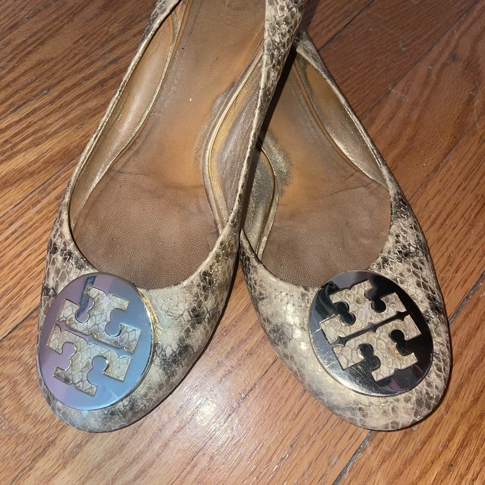 Tory Burch | Gold Snakeskin Reva Flat | Size 8.5